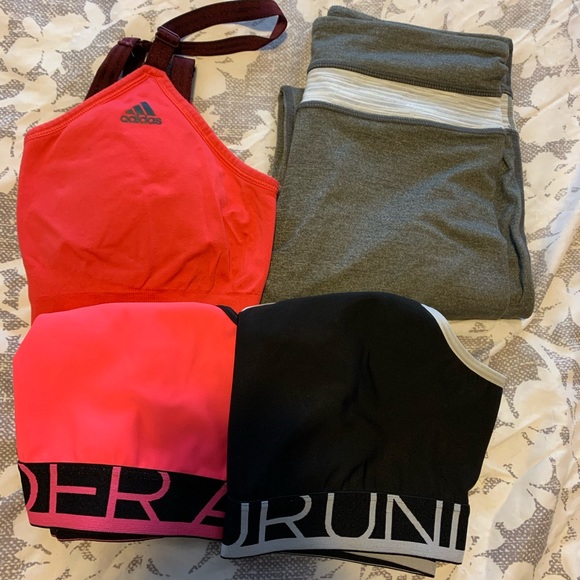 *SOLD**Bundle: lulu lemon crop leggings and 3 sports bras - Picture 1 of 4